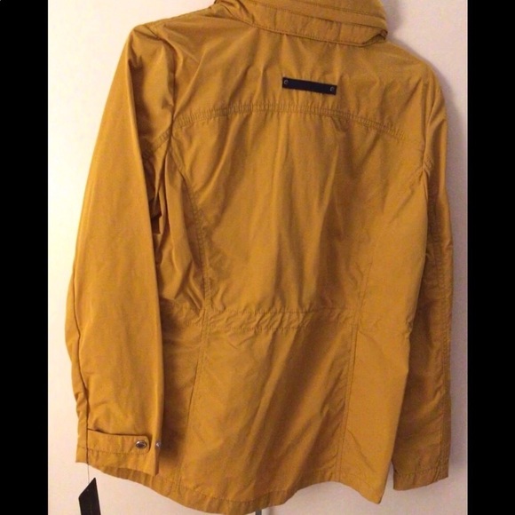Windbreaker Jacket Mustard Yellow High Quality - Picture 2 of 2